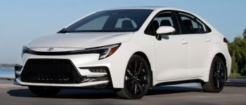 Đánh giá Toyota Corolla 2025: Sedan tiết kiệm nhiên liệu đáng mua nhất